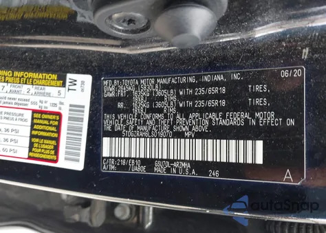 2020 Toyota Highlander Xle z USA, uszkodzony, nr VIN 5TDGZRAH6LS019070